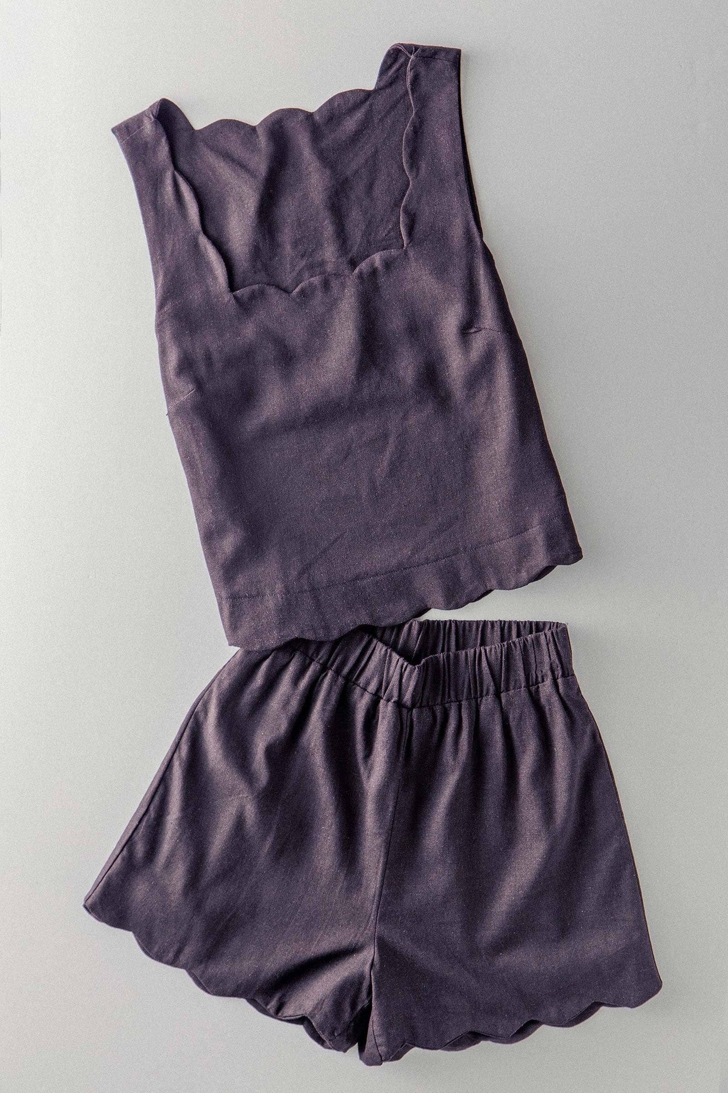 Scallop Edge Pull-On Summer Short, Black
