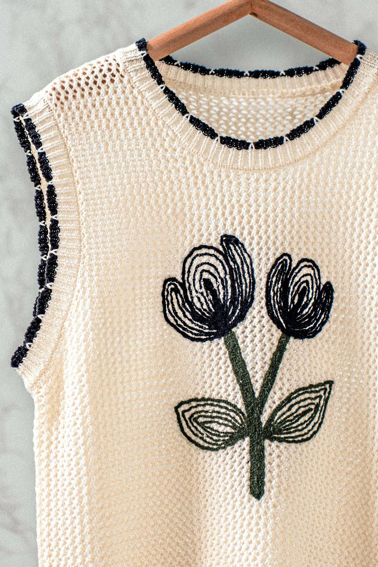 Tulip Embroidery Crochet Vest Top: Ivory
