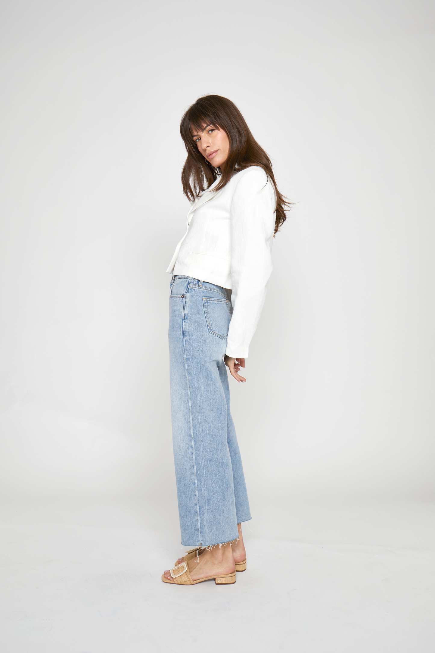 The Aberdeen Jean, Light