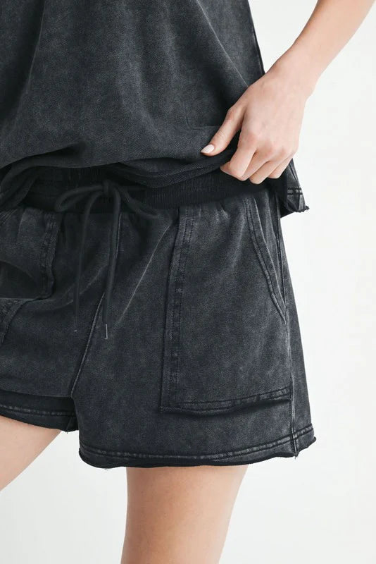 Mineral Washed Side Slit Short, Washed Black