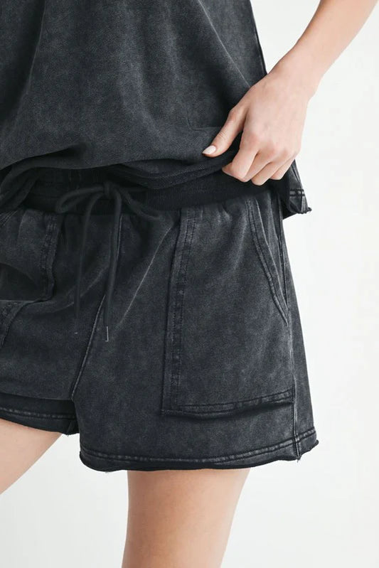 Mineral Washed Side Slit Short, Washed Black