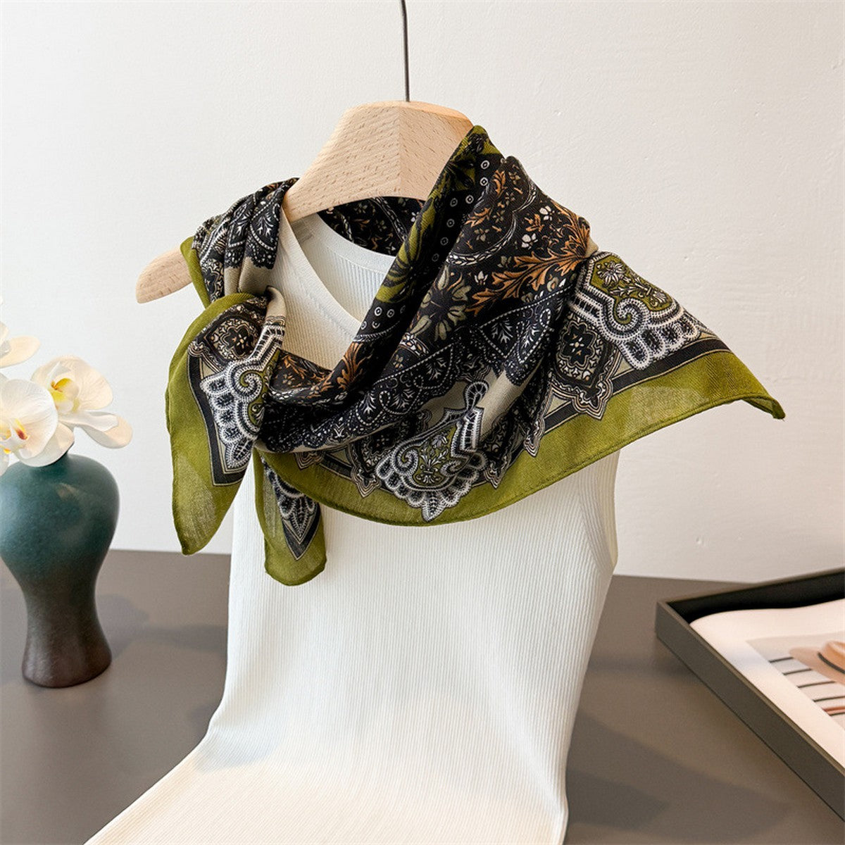 The Old Money Scarf- Green