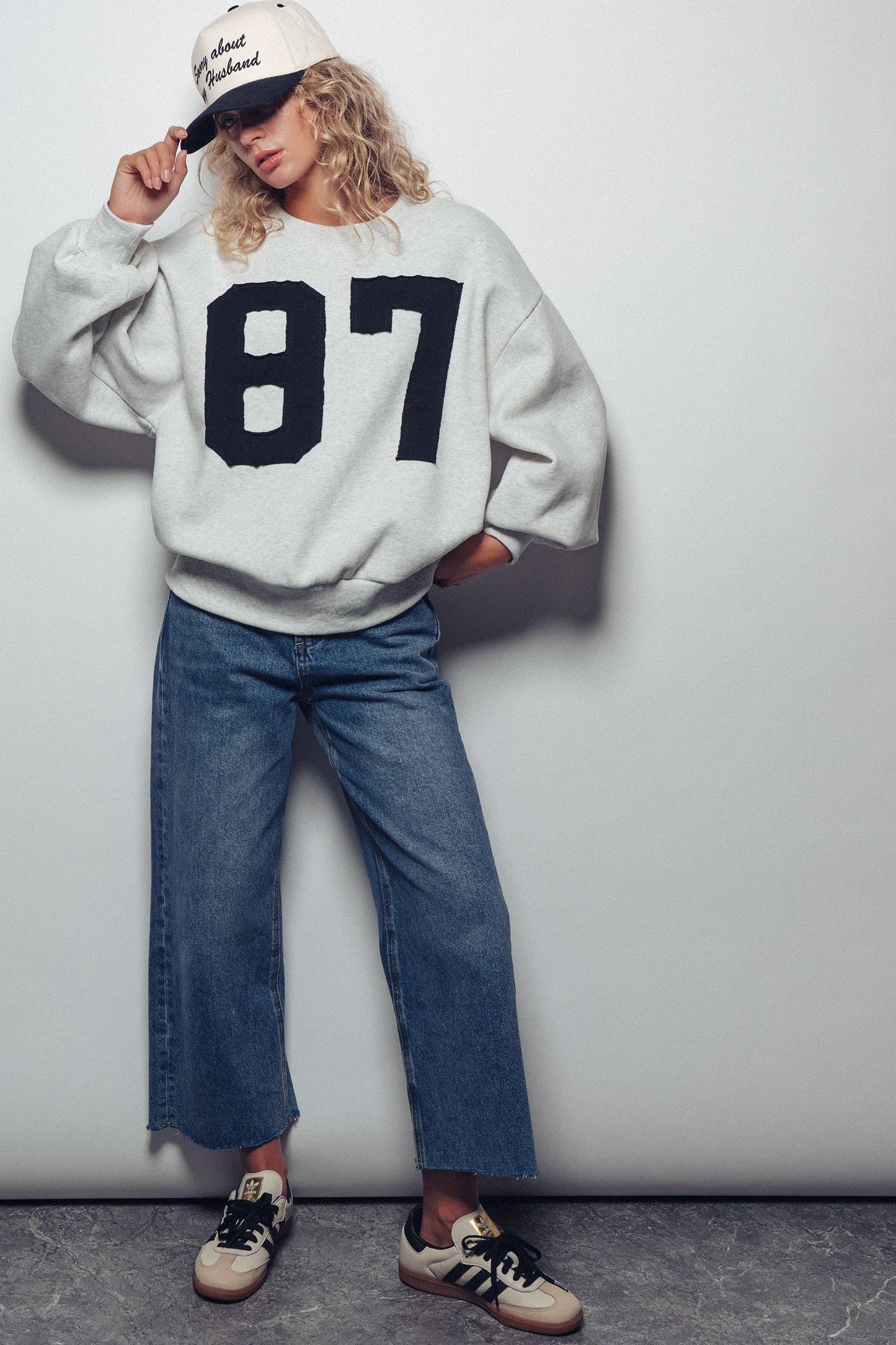 "87" Graphic Balloon Sleeve Oversized Sweatshirt: WHITE MELANGE / S-M-L:2-2-2