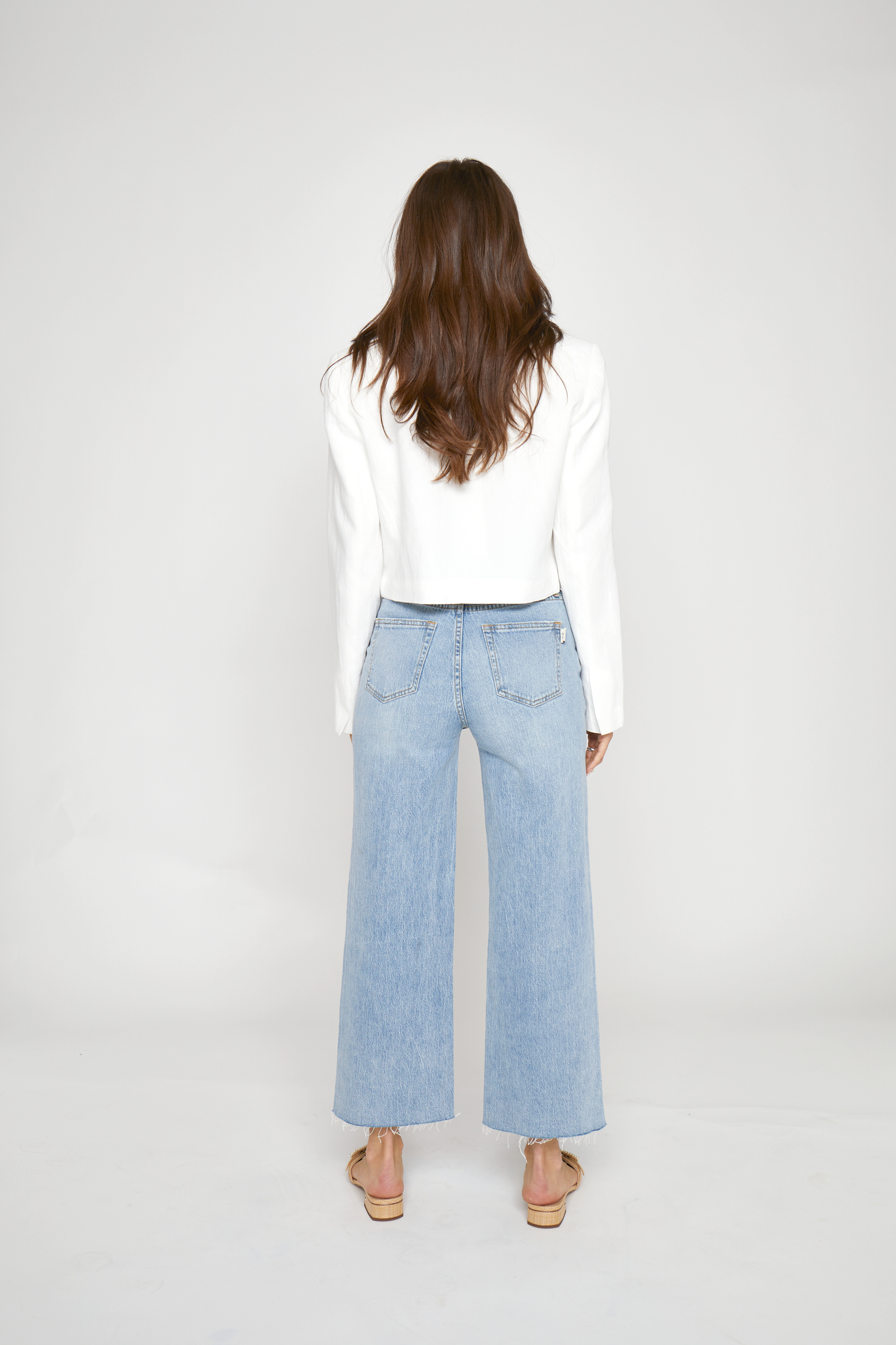 The Aberdeen Jean, Light