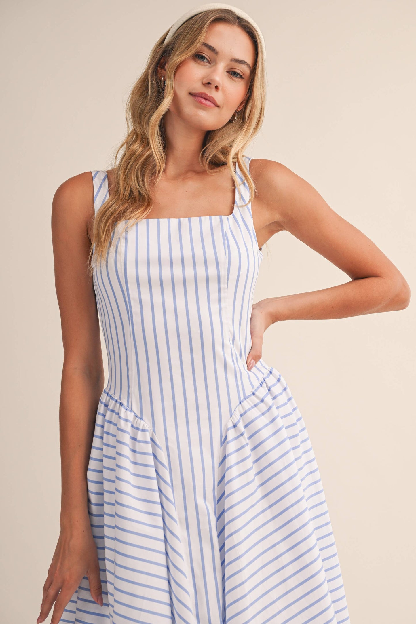 ID9896 STRIPED SLEEVELESS SIDE GATHERED FLARED MIDI DRESS: Blue / L