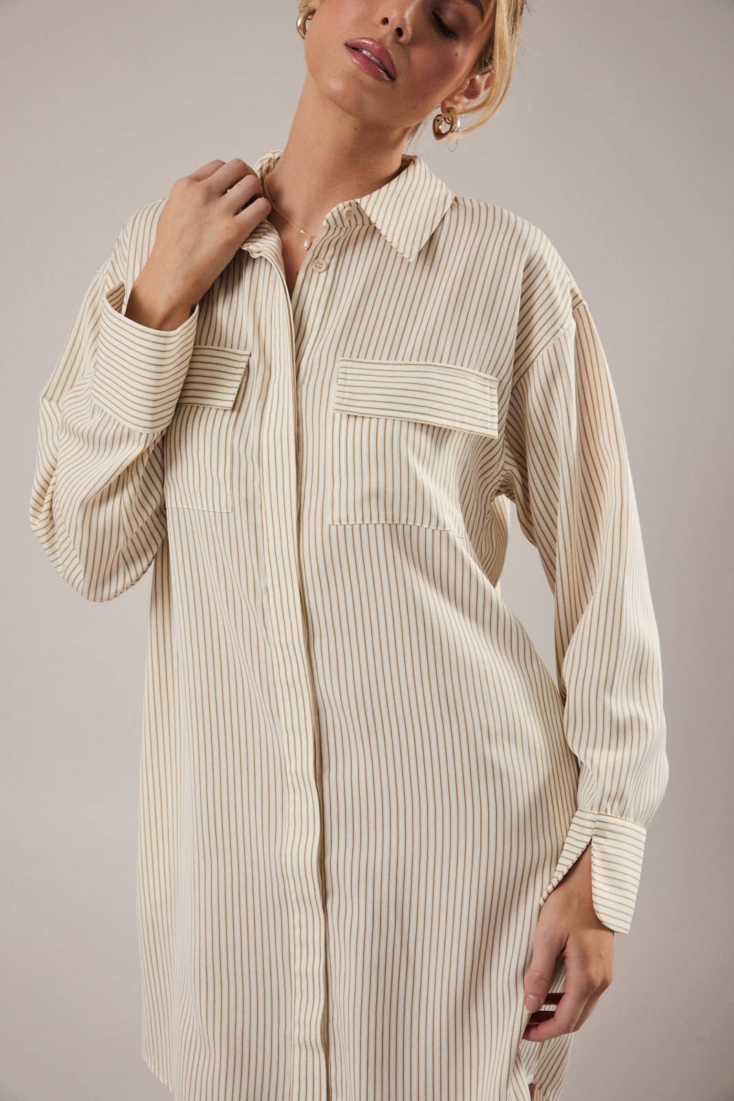 BUTTON DOWN-LONG SLEEVE STRIPE SHIRT DRESS, White and Taupe